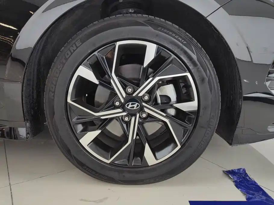 Hyundai Sonata — миниатюра 6