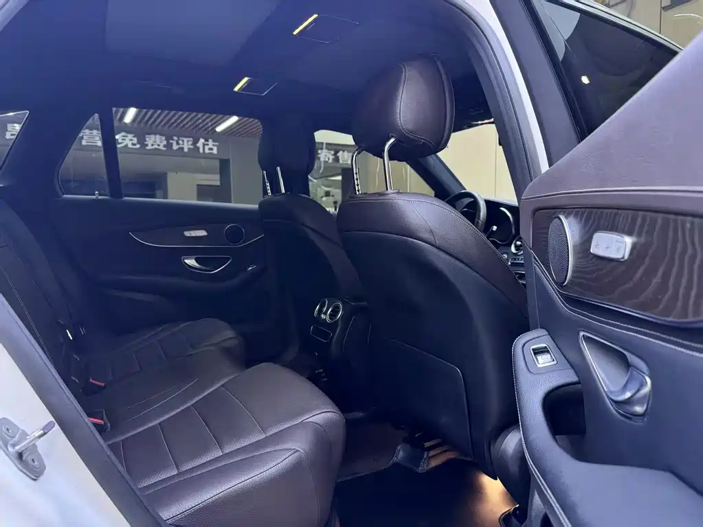 Mercedes-Benz GLC — миниатюра 9
