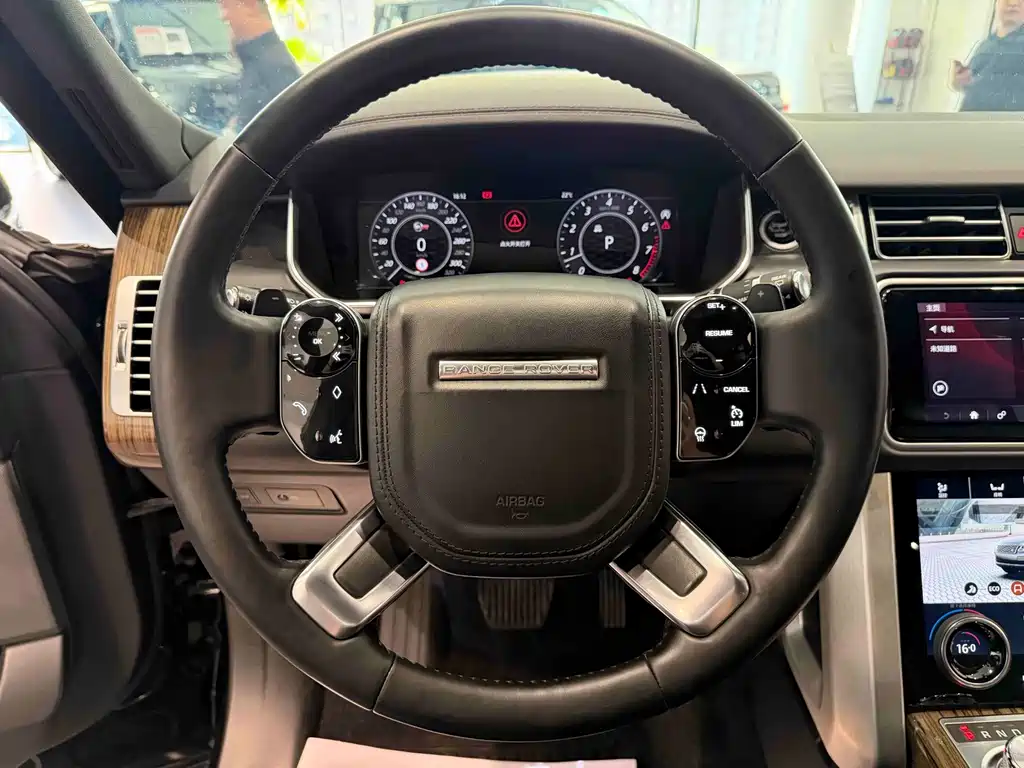 Land Rover Range Rover — миниатюра 8