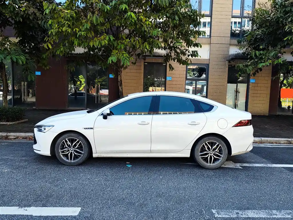 BYD Qin PLUS — миниатюра 3