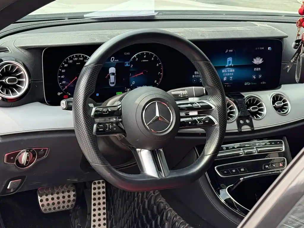 Mercedes-Benz E-Class (Import) — миниатюра 10