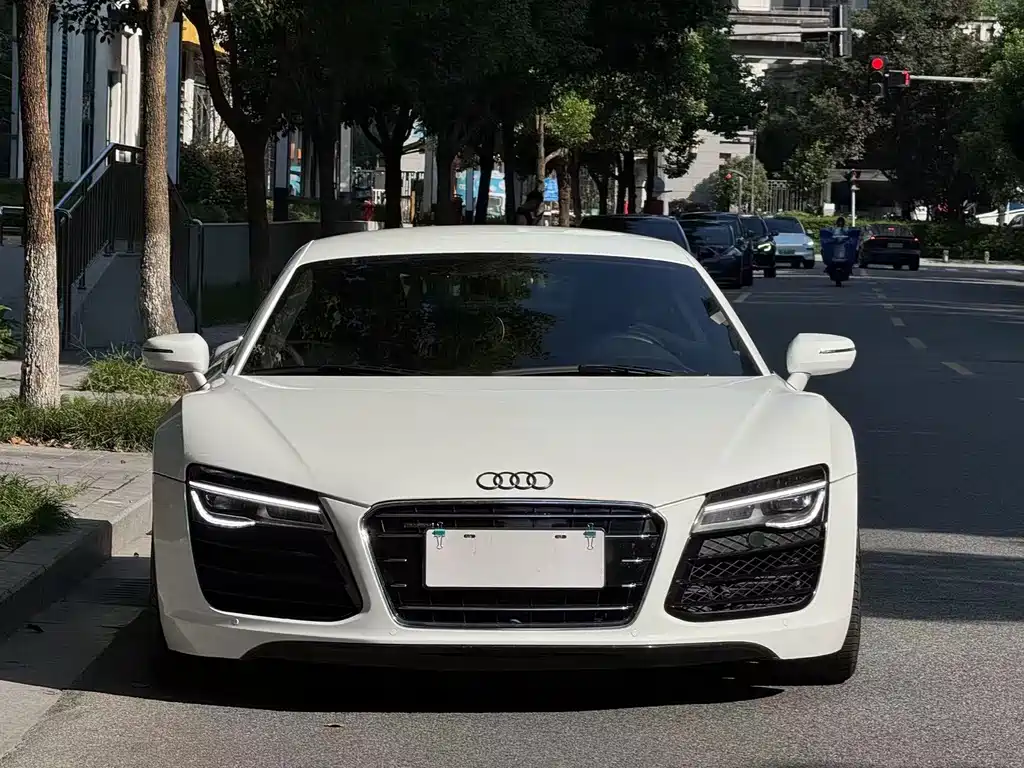 Audi R8 — миниатюра 2
