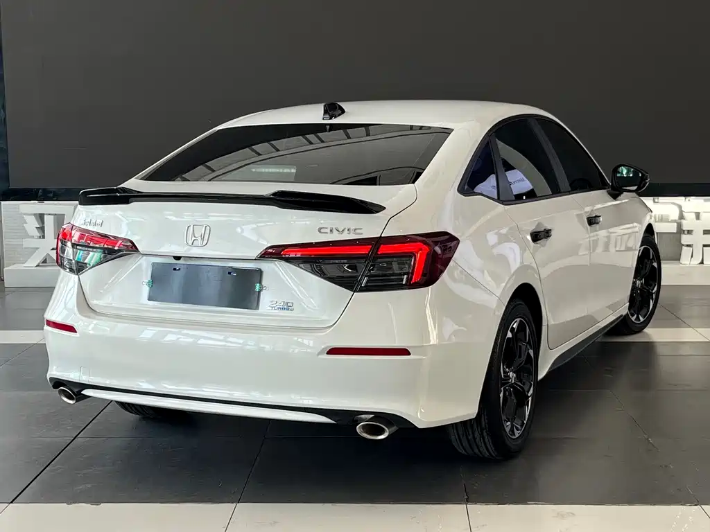 Honda Civic — миниатюра 4