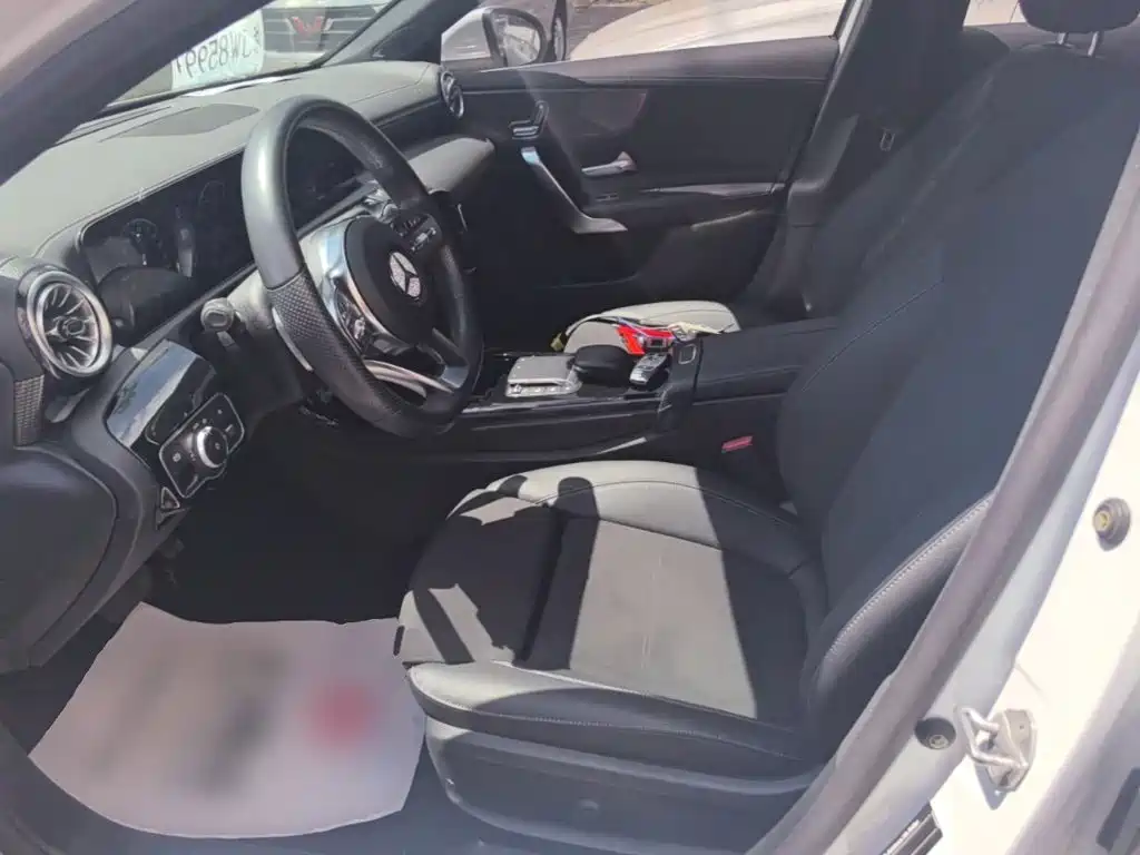Mercedes-Benz A-Class — миниатюра 15