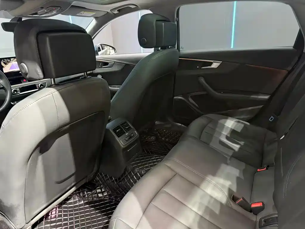 Audi A4L — миниатюра 10