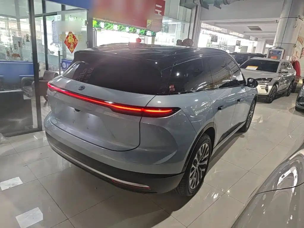 NIO ES6 — миниатюра 7
