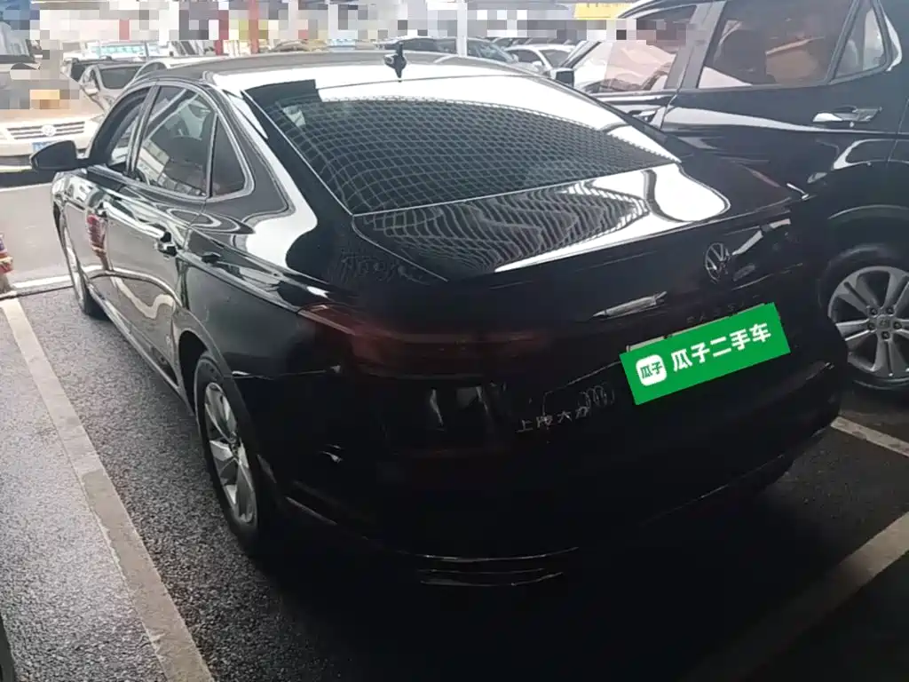 Volkswagen Passat PHEV — миниатюра 5