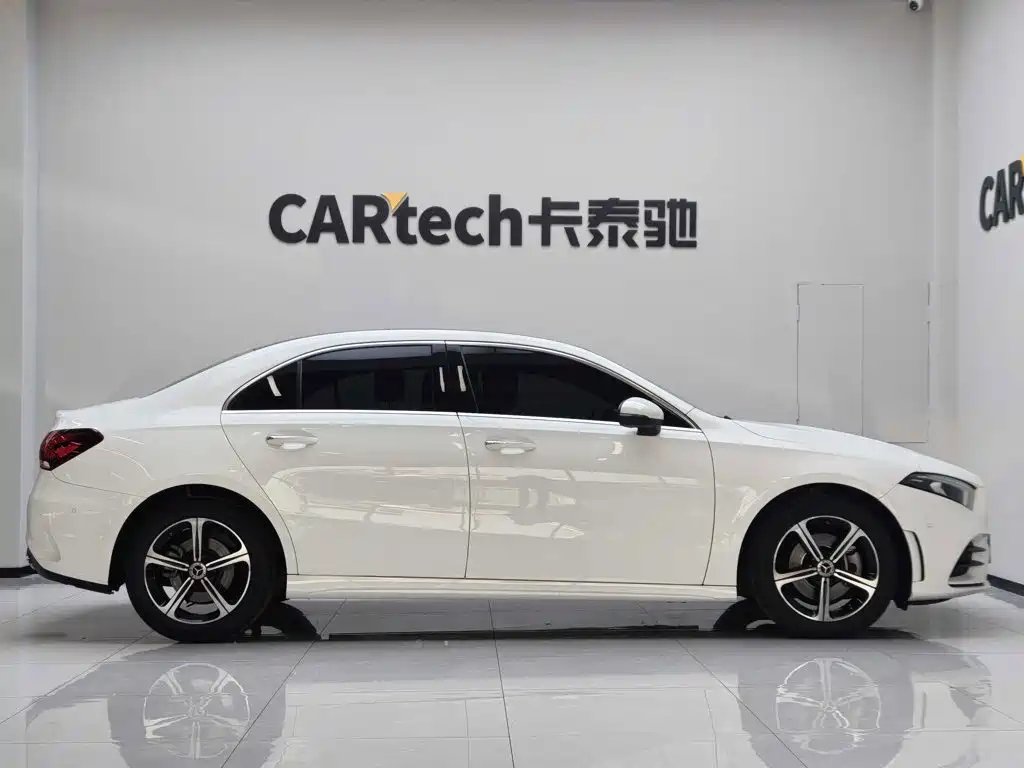Mercedes-Benz A-Class A 2020 A 200 L Sport