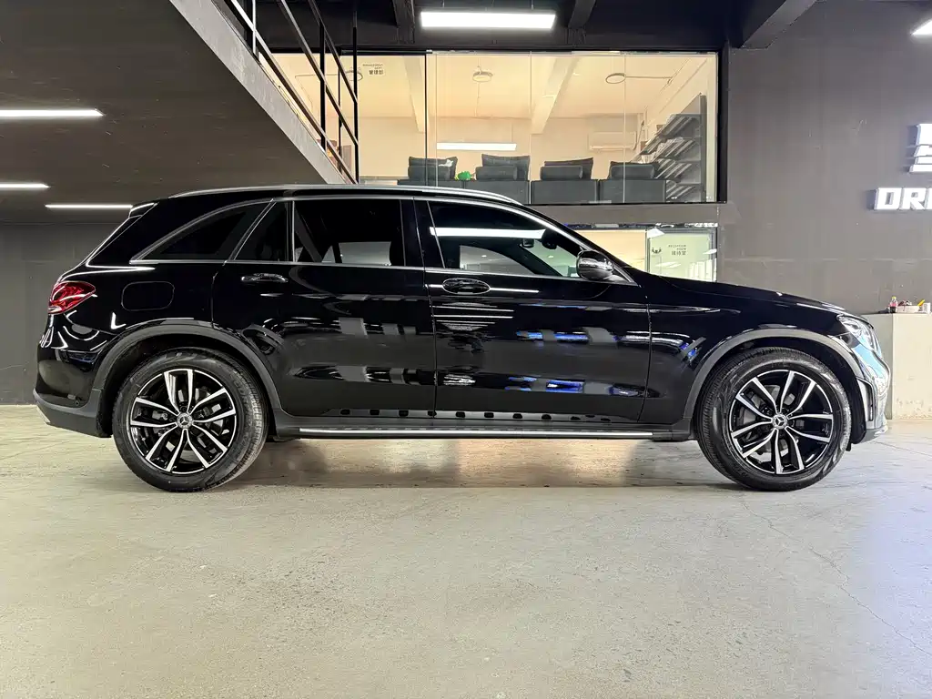 Mercedes-Benz GLC — миниатюра 11