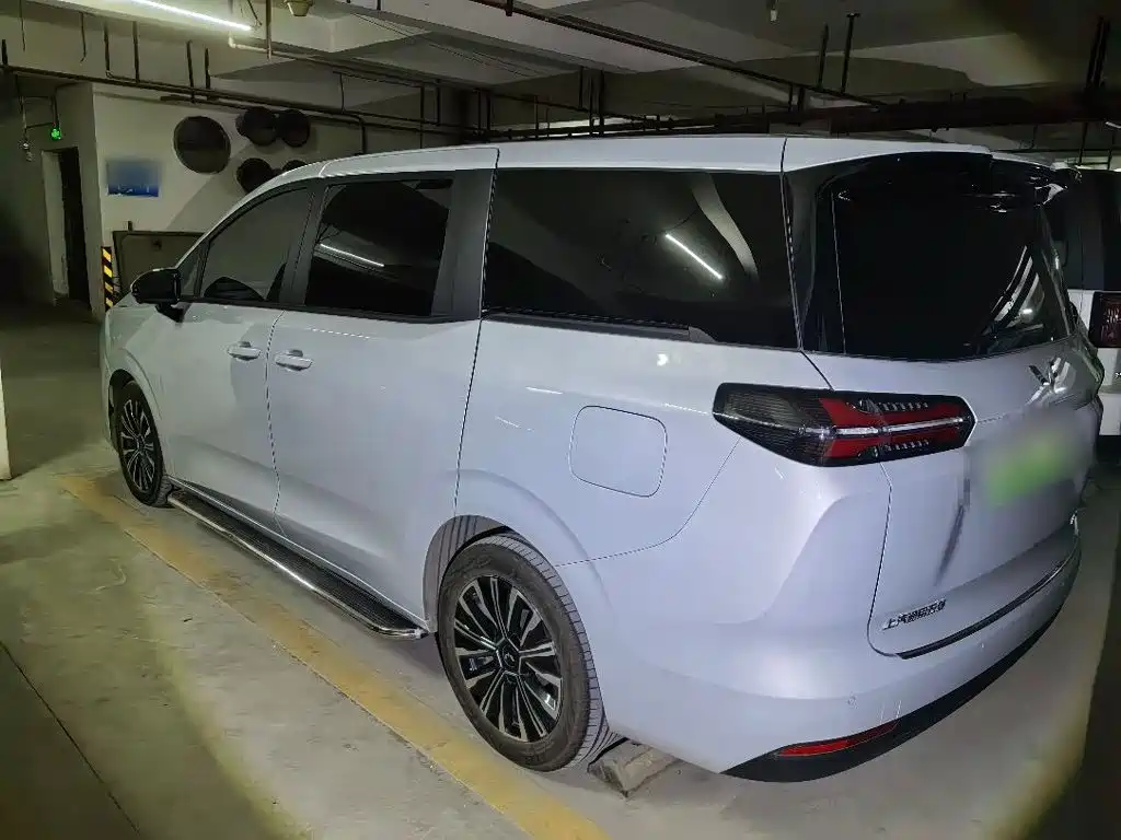 Wuling Xingguang 730 New Energy — миниатюра 5