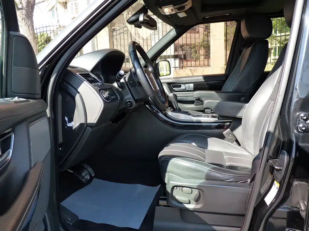 Land Rover Range Rover Sport 2013 5.0 NA V8 HSE