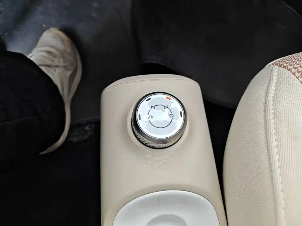 Wuling MINIEV — миниатюра 14