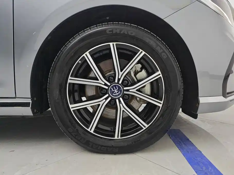 BYD MAX New Energy — миниатюра 6