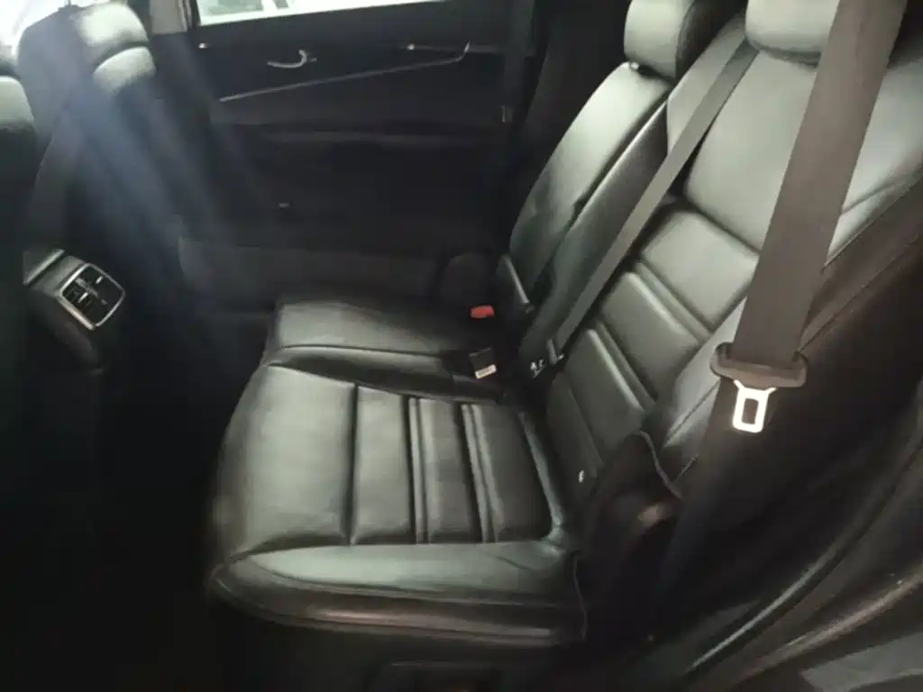 Kia Sorento — миниатюра 17