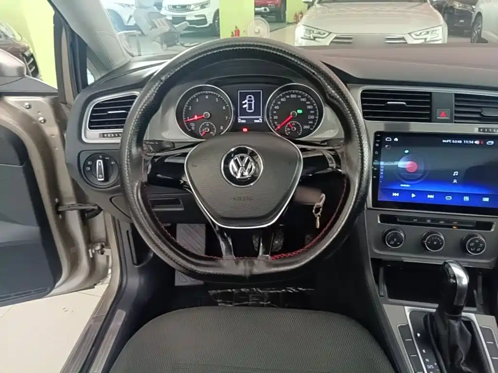 Volkswagen Golf — миниатюра 11