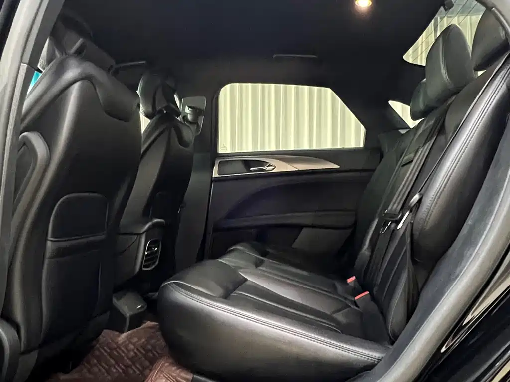Lincoln MKZ — миниатюра 11