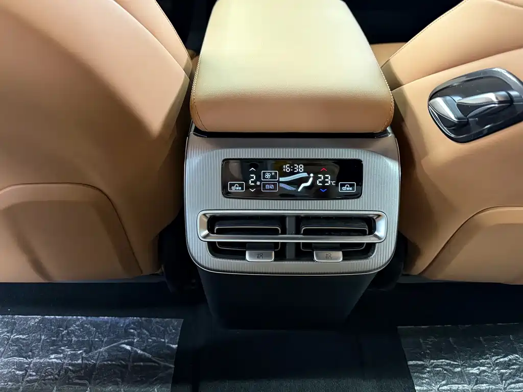 BYD Han L — миниатюра 15