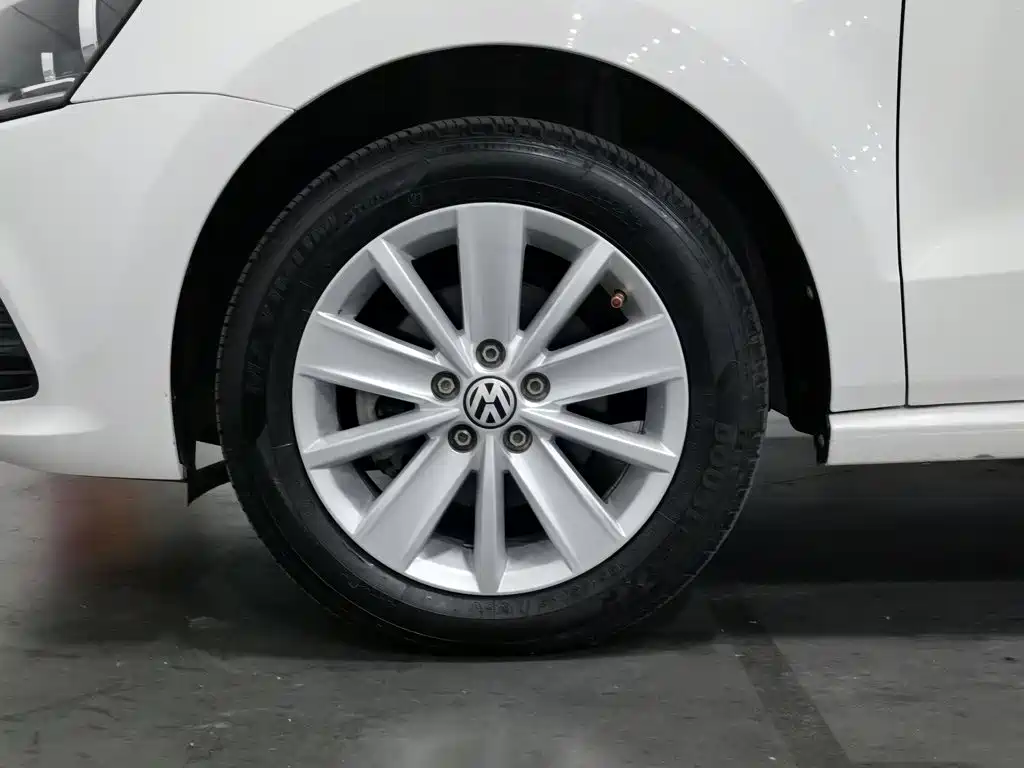 Volkswagen Polo — миниатюра 17