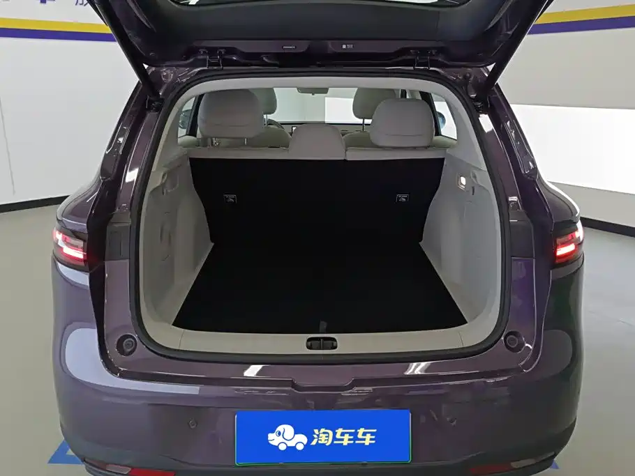 Leapmotor Leapmotor B10 — миниатюра 4