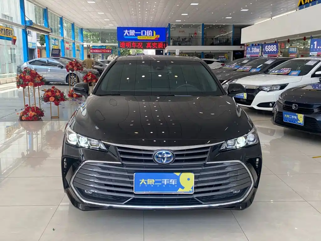 Toyota Avalon — миниатюра 2