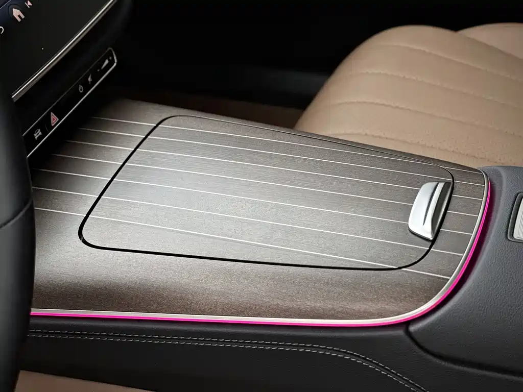 Mercedes-Benz E-Class — миниатюра 11
