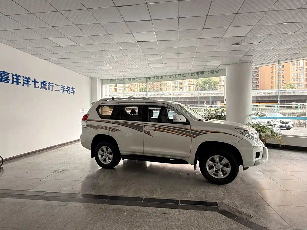 Toyota Land Cruiser Prado 2012 2.7L