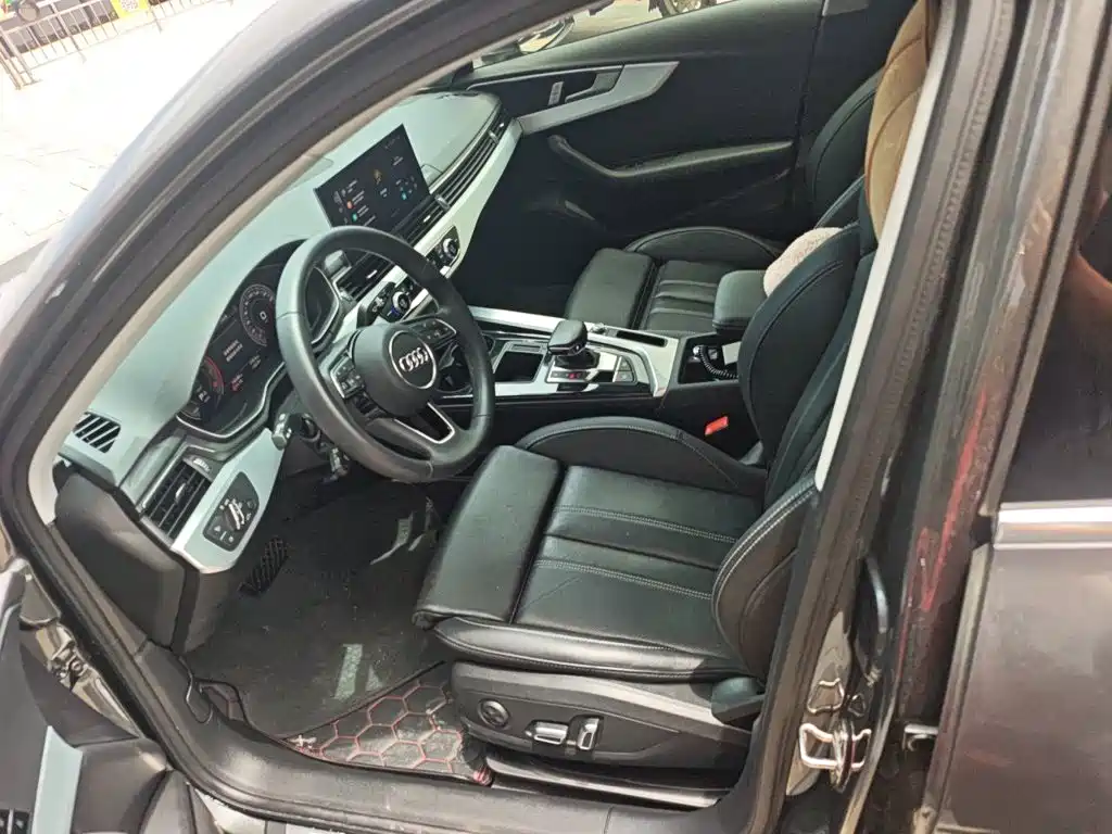 Audi A4L 2024 40 TFSI Fashion
