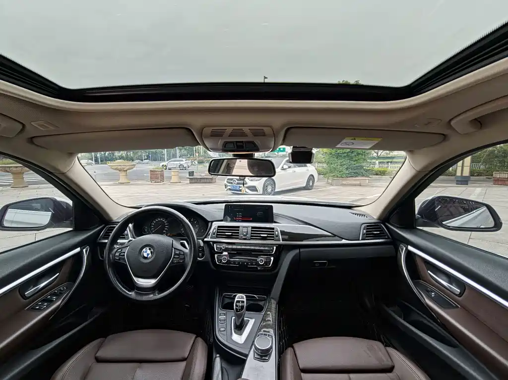 BMW 3 Series — миниатюра 10