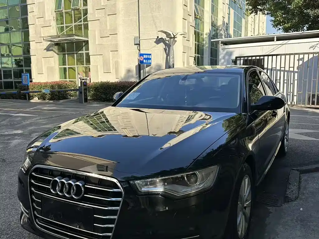 Audi A6L 2014 30 FSI Luxury