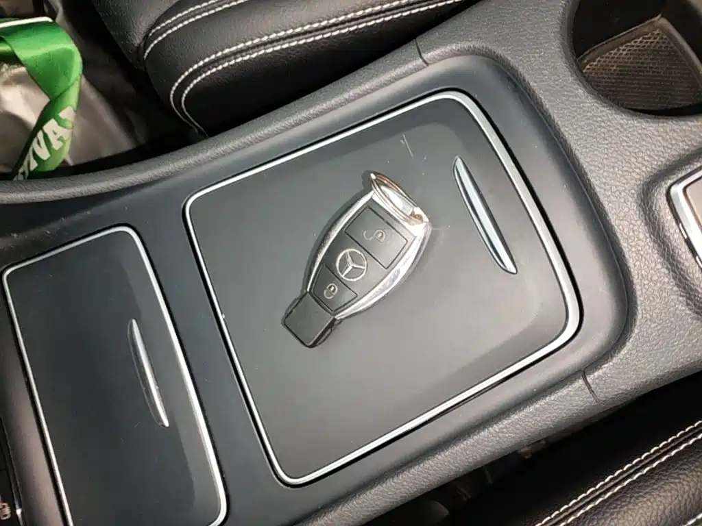 Mercedes-Benz GLA — миниатюра 9