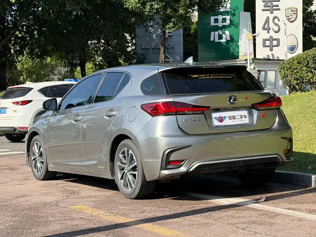 Lexus CT — миниатюра 4