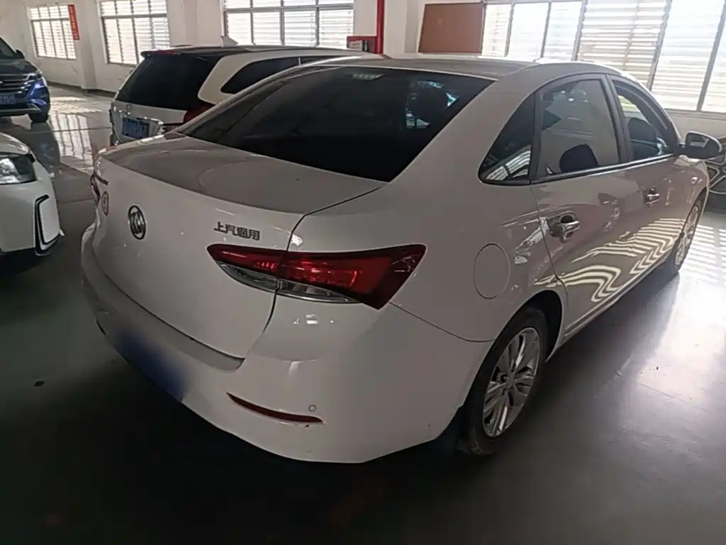Buick Excelle — миниатюра 7