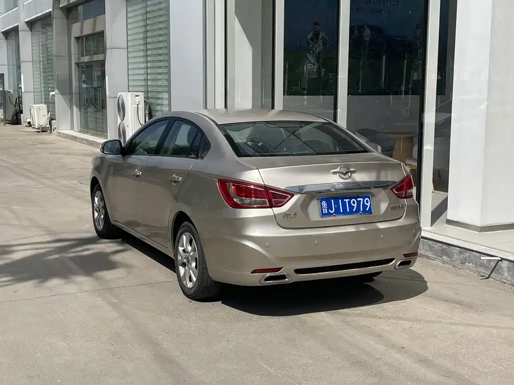 Haima Familia 2014 M5 1.6L MT Elite