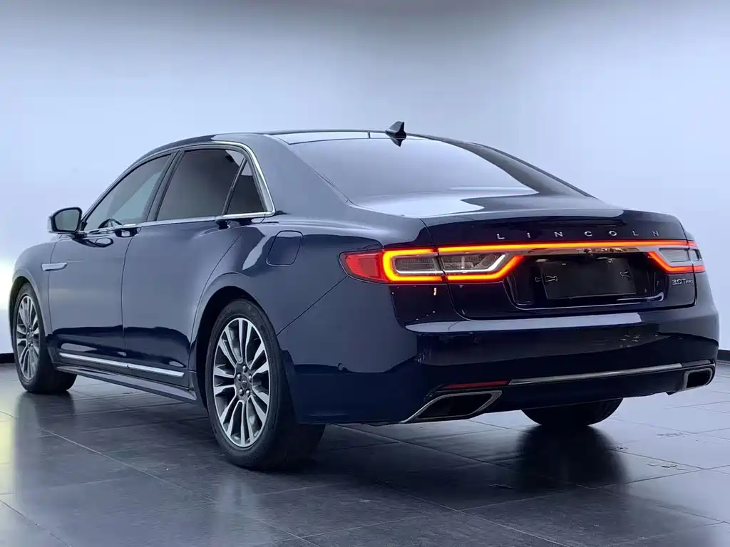 Lincoln Continental — миниатюра 2