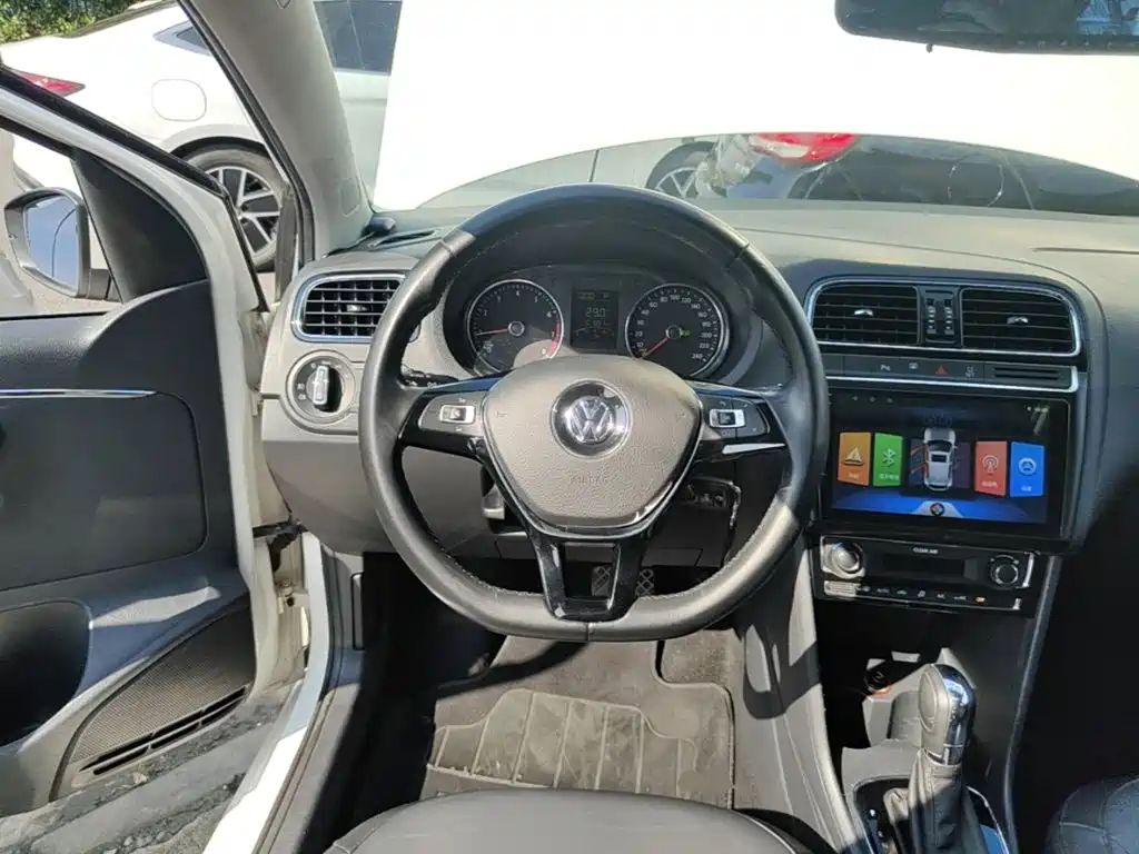Volkswagen Polo — миниатюра 11