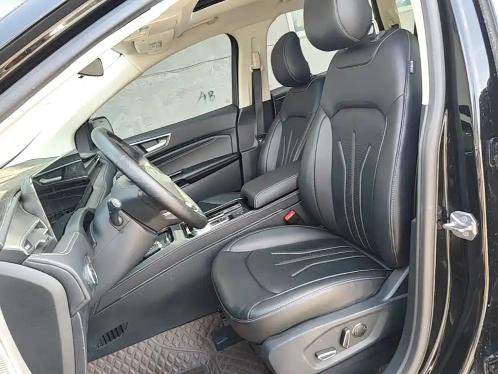 Ford Edge — миниатюра 15
