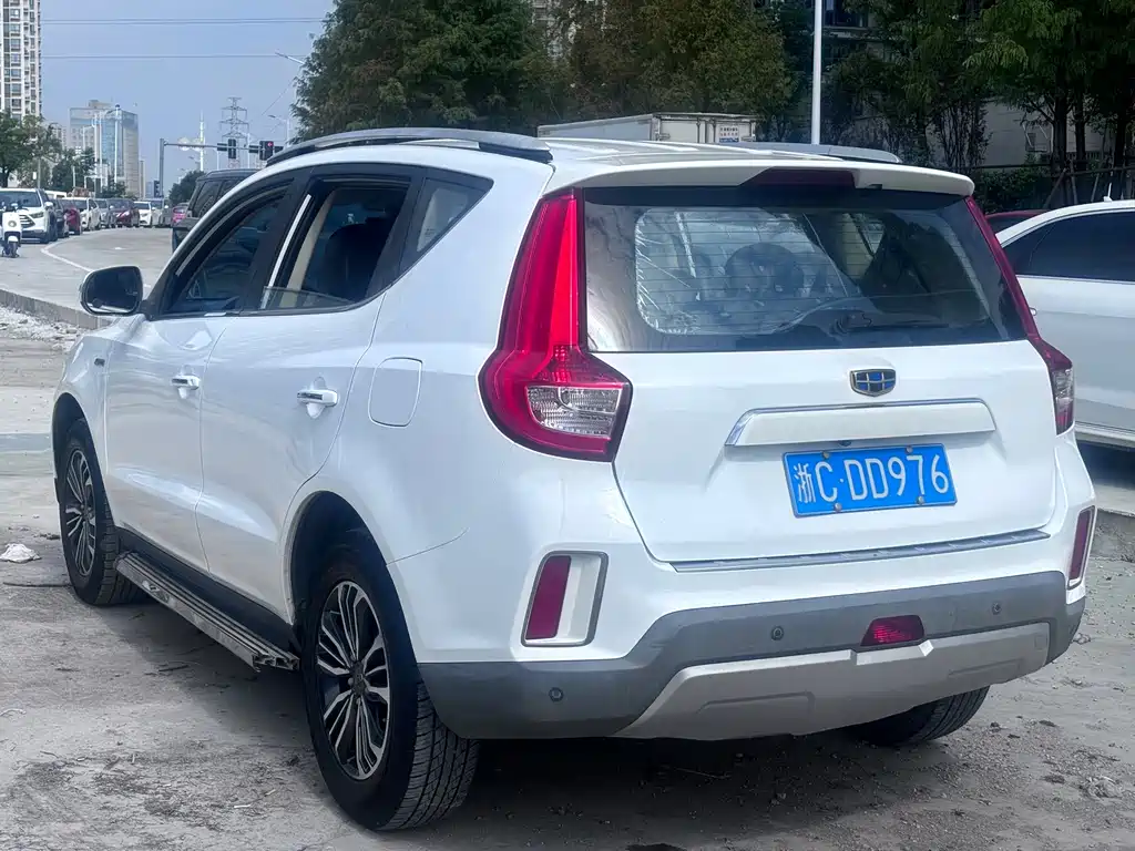 Geely Vision X6 — миниатюра 14