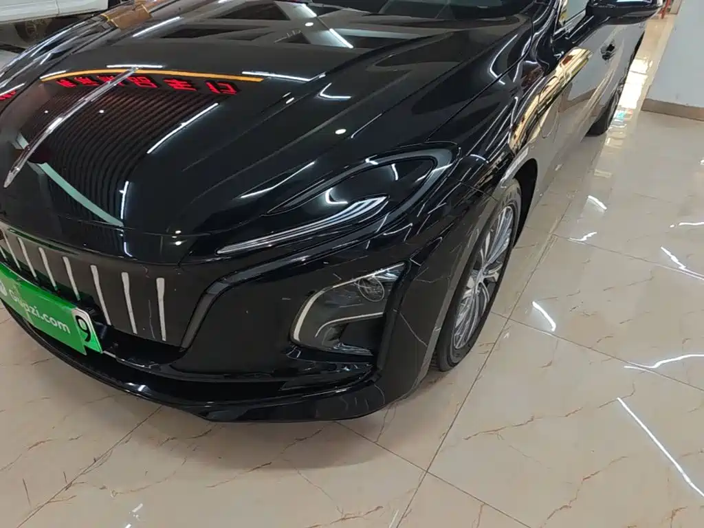 Hongqi Hongqi E-QM5 — миниатюра 24