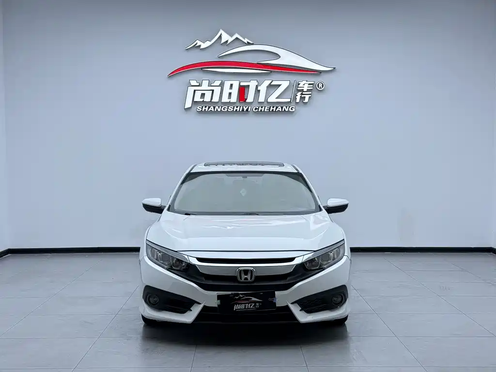 Honda Civic 2016 220TURBO CVT Luxury