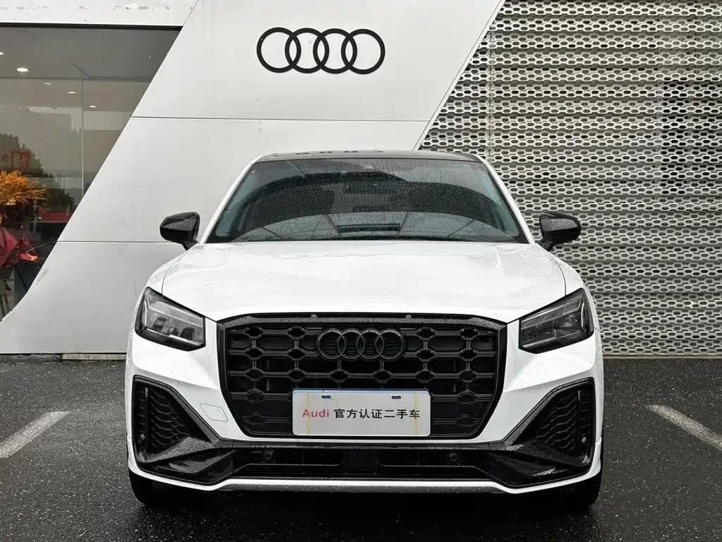 Audi Q2L — миниатюра 2