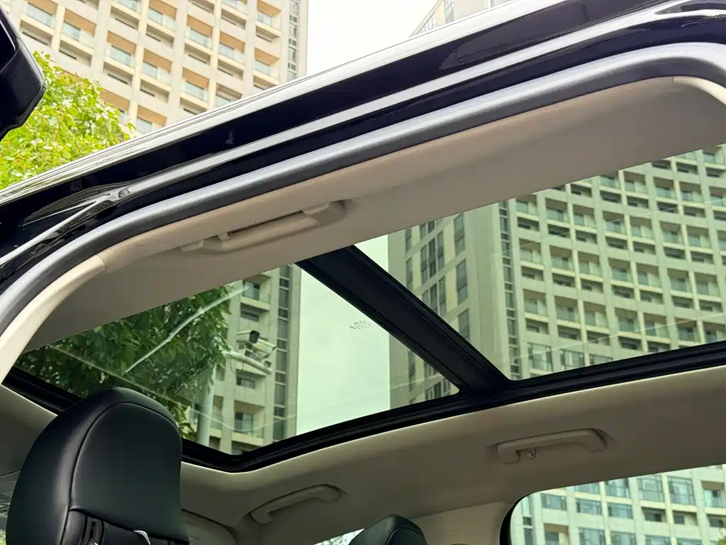 Ford Edge — миниатюра 9
