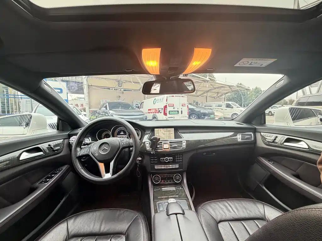 Mercedes-Benz CLS — миниатюра 8