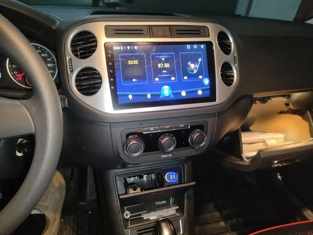 Volkswagen Tiguan — миниатюра 6