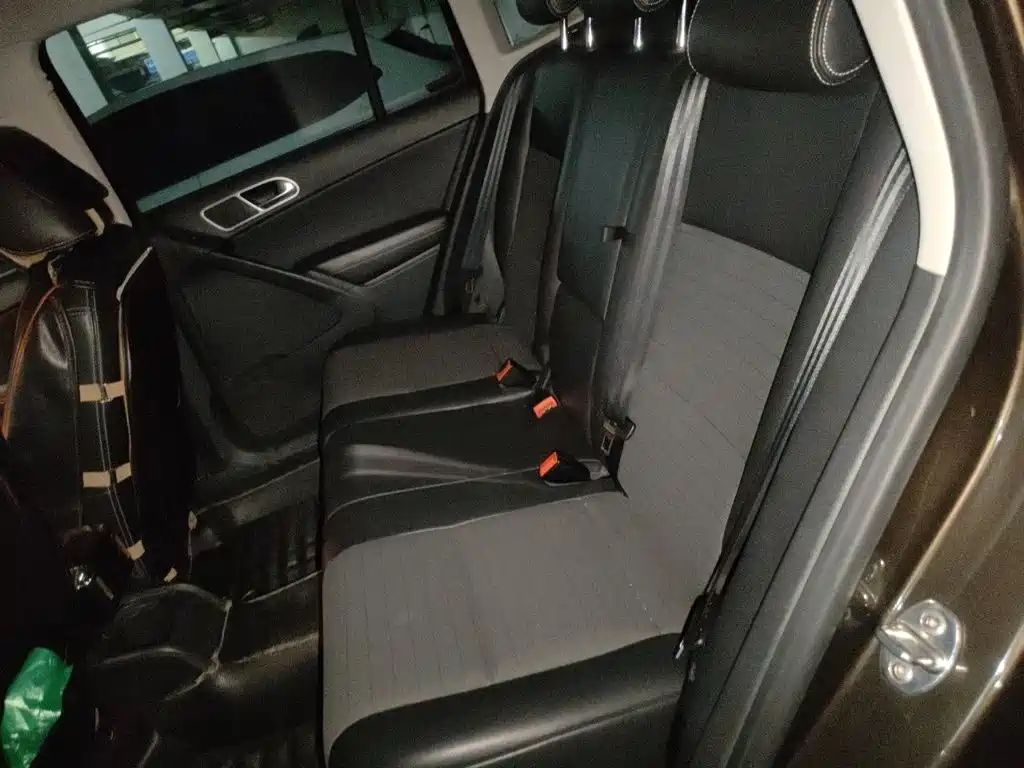 Volkswagen Tiguan — миниатюра 15