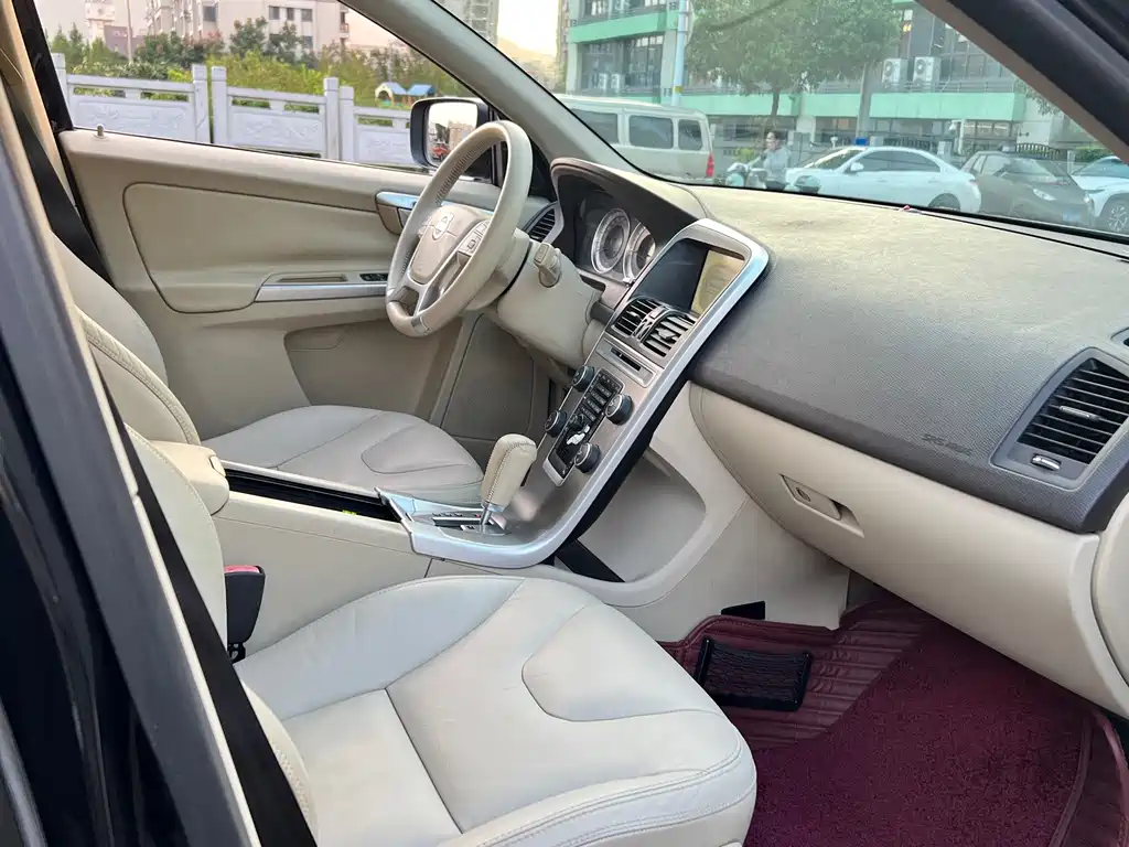 Volvo XC60 (Import) — миниатюра 8