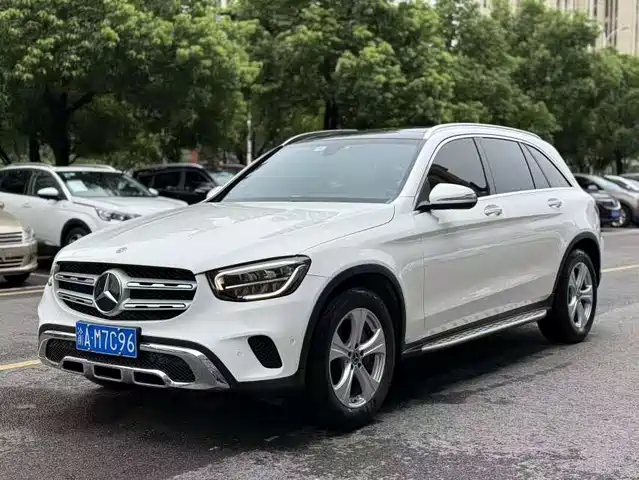 MERCEDES BENZ GLC