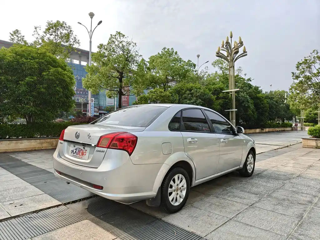 Buick Excelle 2013 1.5L AT