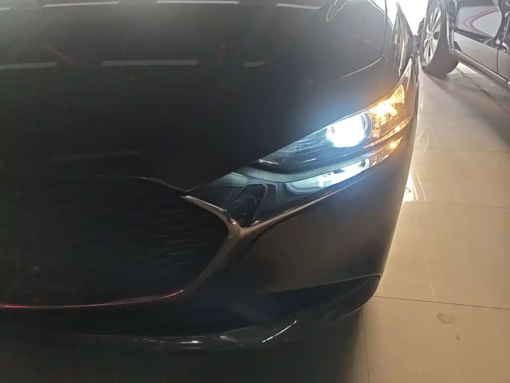Mazda 3 Axela — миниатюра 24