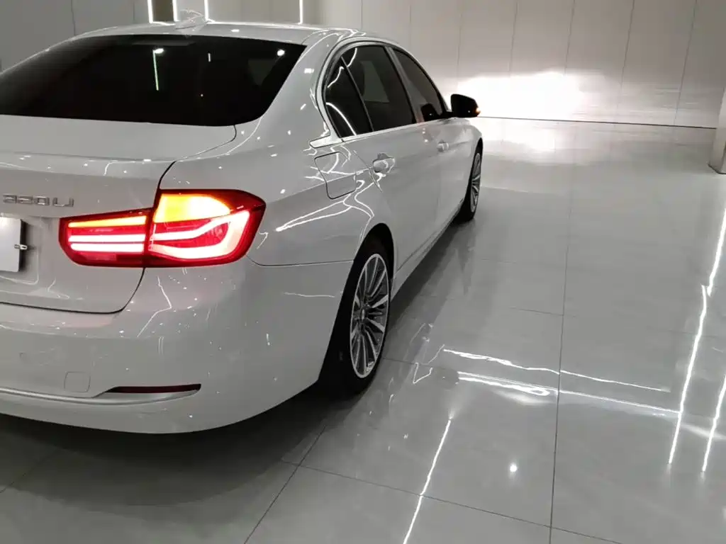 BMW 3 Series — миниатюра 8