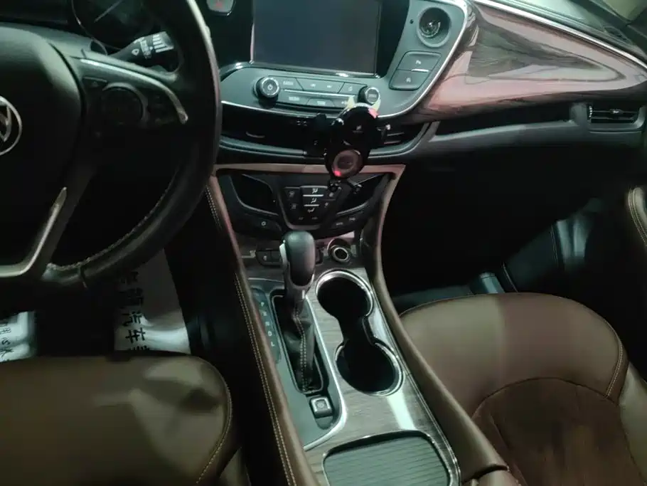 Buick Envision Plus — миниатюра 16